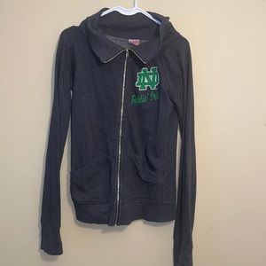 Notre Dame Woman’s Zip-up Sweatshirt - sz L